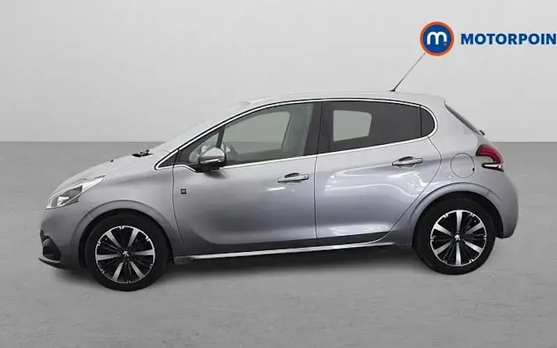 Used Peugeot 208 82 HP (60 kW) 2019 Grey Hatchback