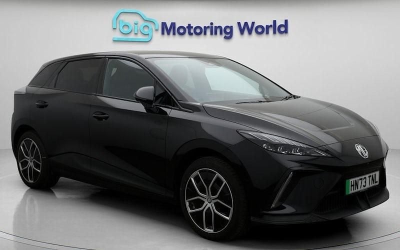 Used 2025 MG MG4 EV Trophy Hatchback | £16,320 (Good price) - Image 1/4