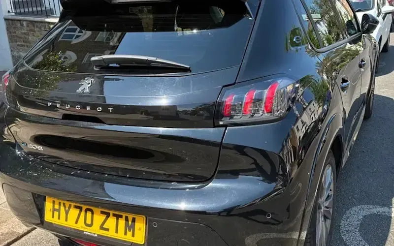 Used Peugeot e-208 Allure 100 kW (136 HP) 2021 Hatchback