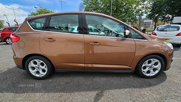 Used Ford C-MAX Zetec 115 HP (84 kW) 2015 Brown MPV