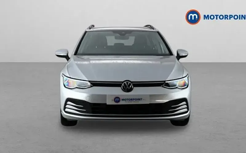 Used VW Golf VIII Life 110 HP (80 kW) 2023 Silver Estate