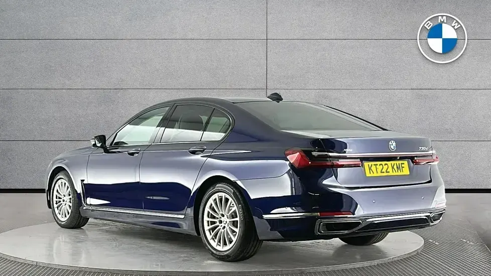 Gebraucht BMW 730 Comfort Edition 282 PS (207 kW) 2022 Blau Limousine