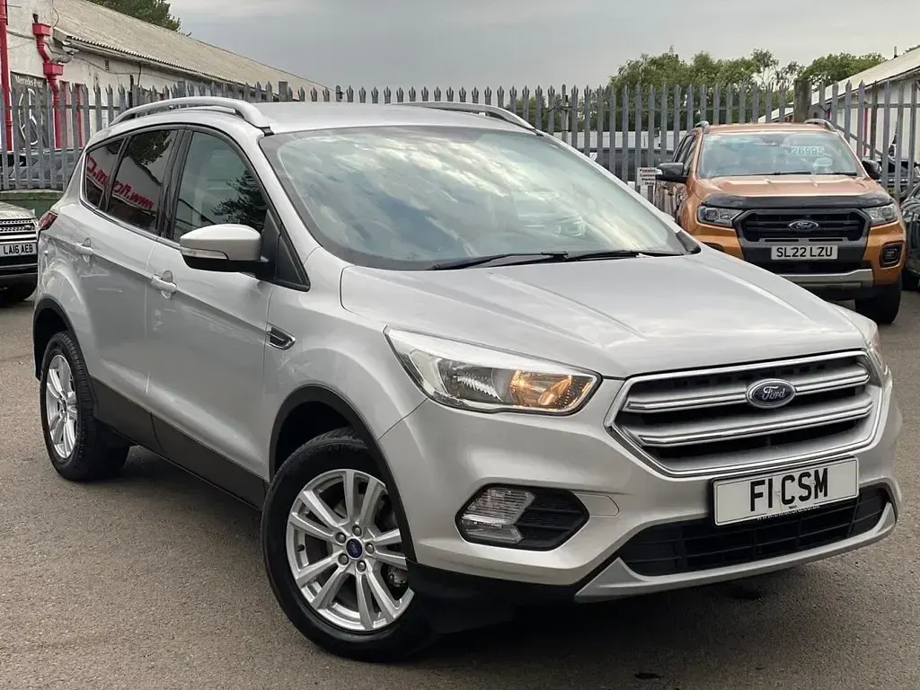Used Ford Kuga Zetec 120 HP (88 kW) 2019 Silver SUV