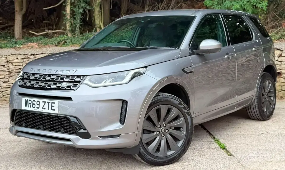 Used Land Rover Discovery 5 SE Dynamic 2019 Grey SUV