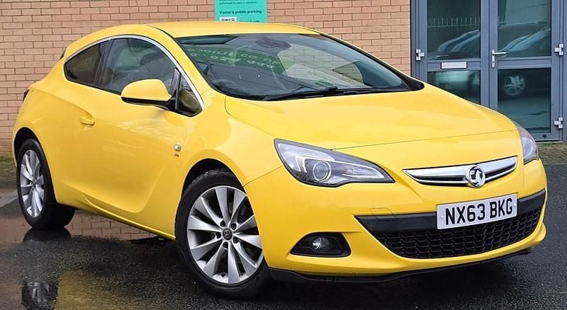 Used Vauxhall Astra GTC SRi 2013 Yellow Hatchback