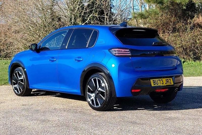 Used Peugeot 208 GT 101 HP (74 kW) 2024 Blue Hatchback