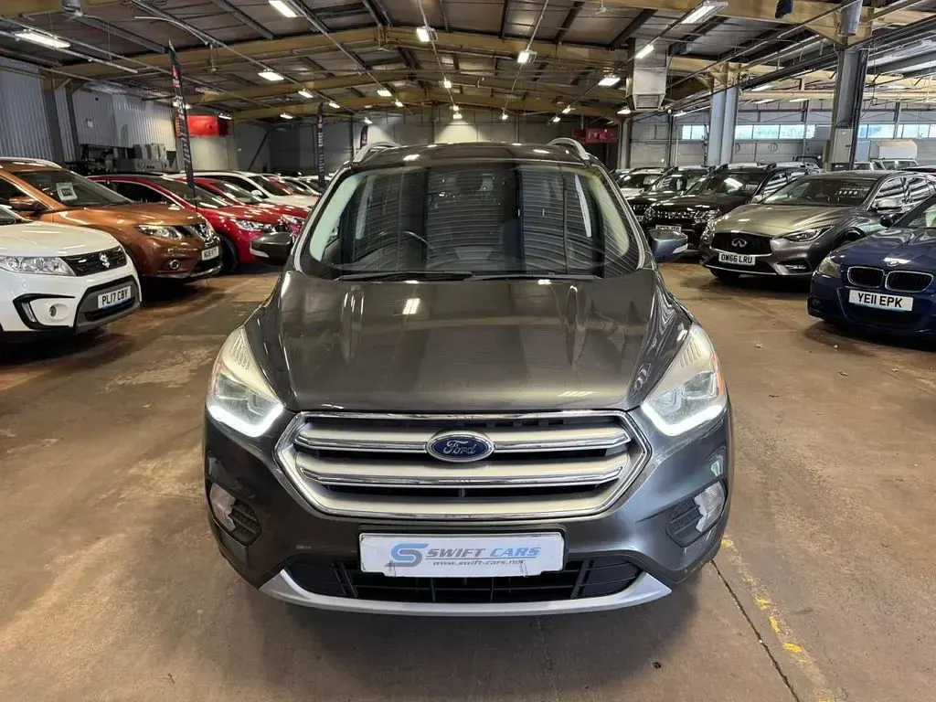 Used Ford Kuga Titanium 150 HP (110 kW) 2017 Grey SUV