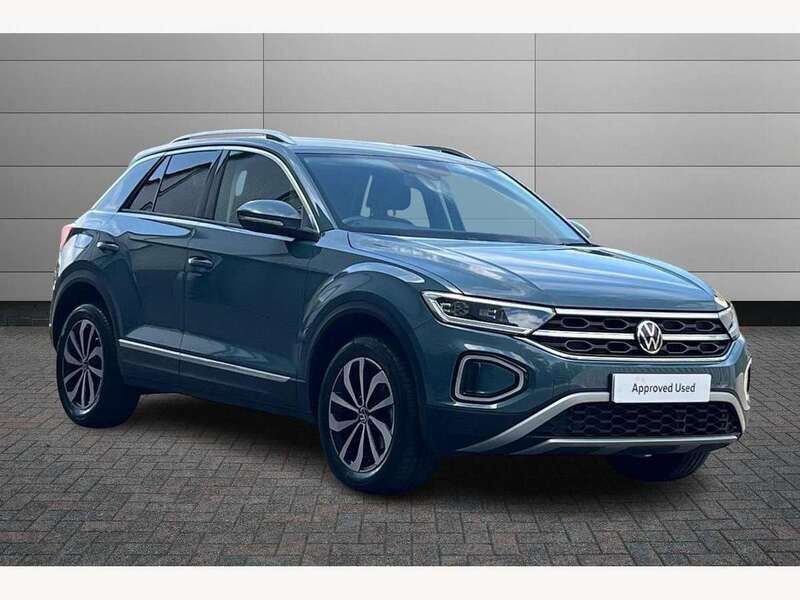 Petrol blue Used 2023 VW T-Roc Style SUV | £24,490 (Fair price) - Image 1/4