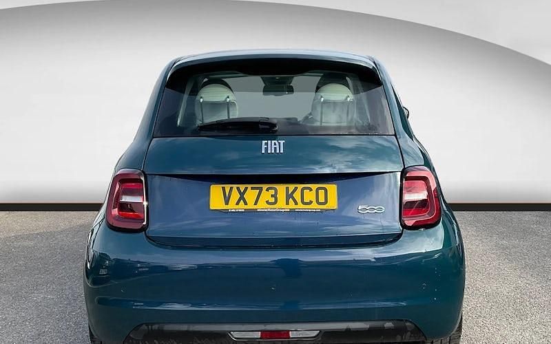 Used Fiat 500e La Prima 86 kW (118 HP) 2026 Hatchback