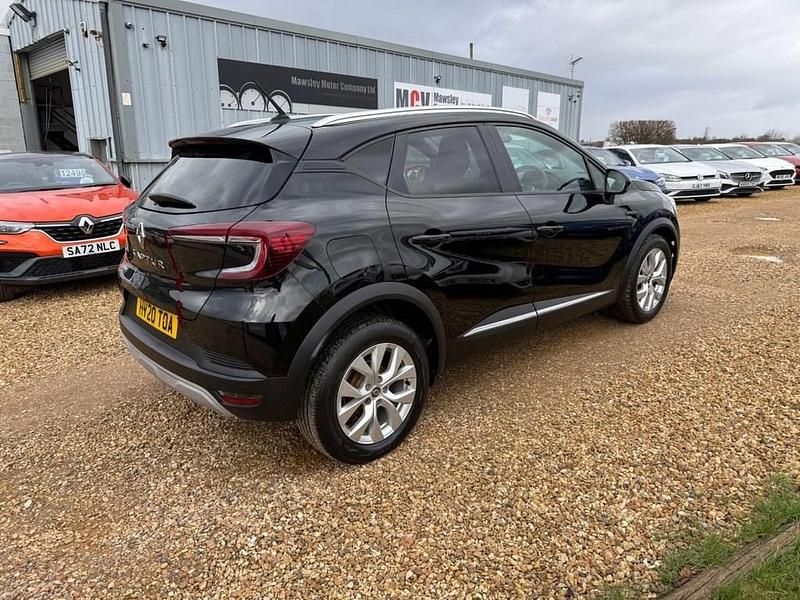 Used Renault Captur Iconic 95 HP (69 kW) 2020 Black SUV