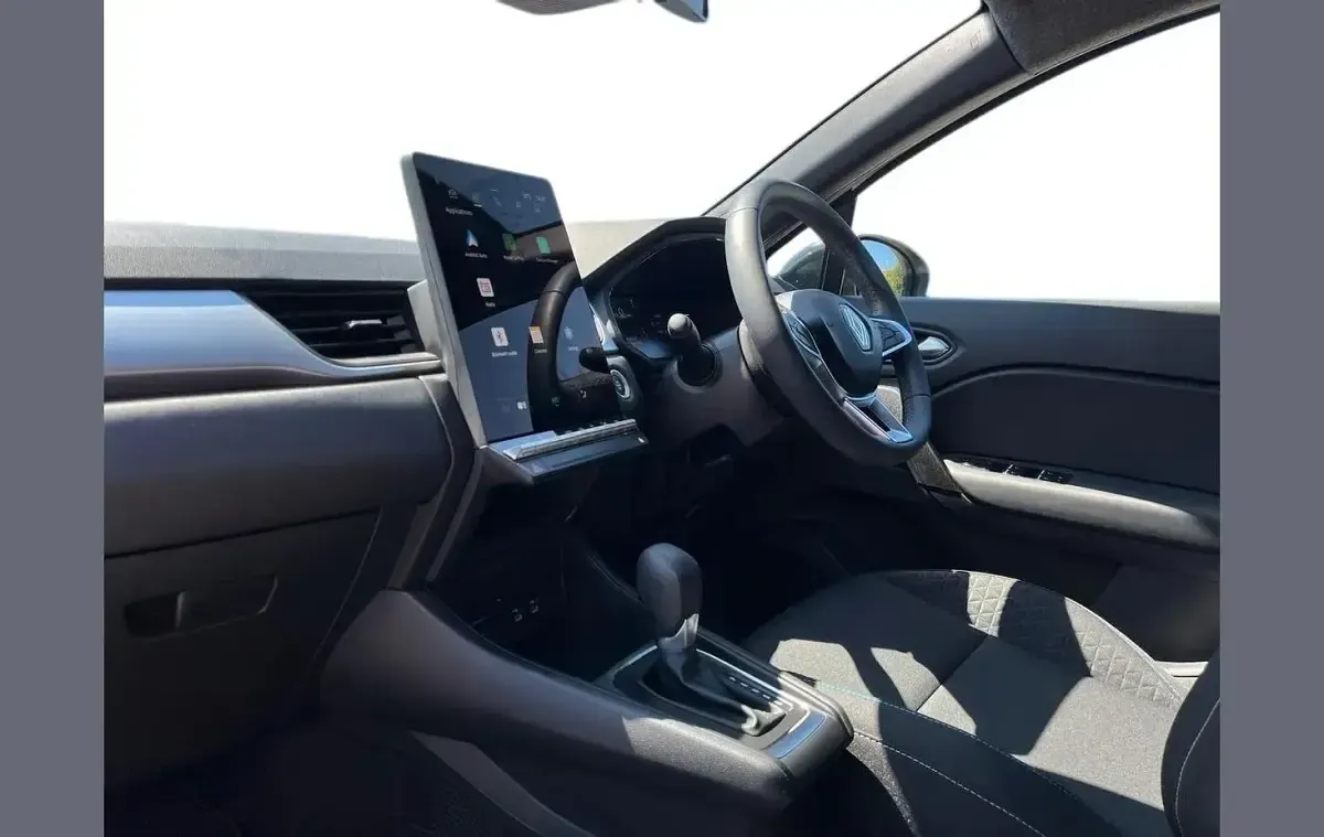 Used Renault Captur Evolution 140 HP (102 kW) 2025 White SUV