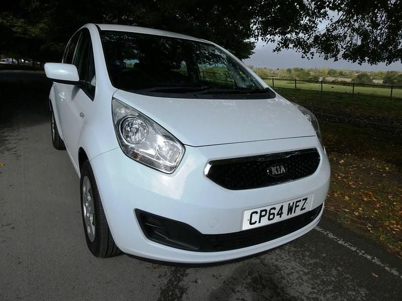 White Used 2014 Kia Venga 2 Hatchback | £3,790 (Fair price) - Image 1/4