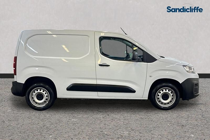 Used Citroën Berlingo 2023 White MPV