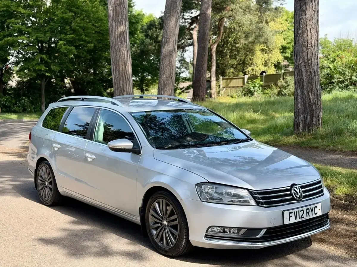 Używany VW Passat Sportline 140 KM (102 kW) 2012 Srebrny Kombi