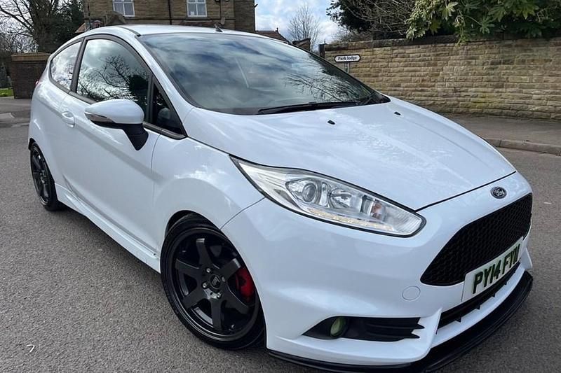 Used Ford Fiesta ST 2014 White Hatchback
