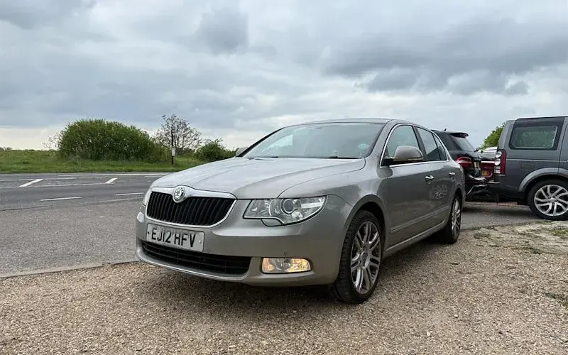 Used Skoda Superb Elegance 140 HP (102 kW) 2012 Hatchback