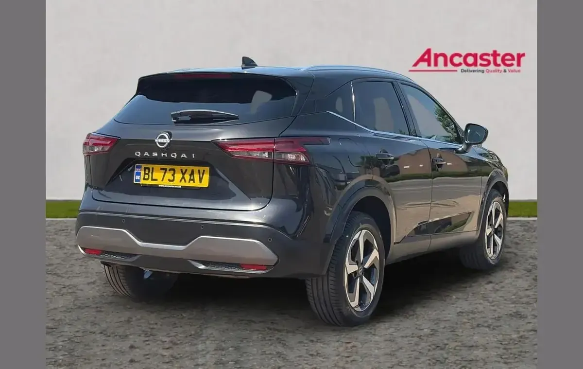 Used Nissan Qashqai N-Connecta 138 HP (101 kW) 2023 Black SUV