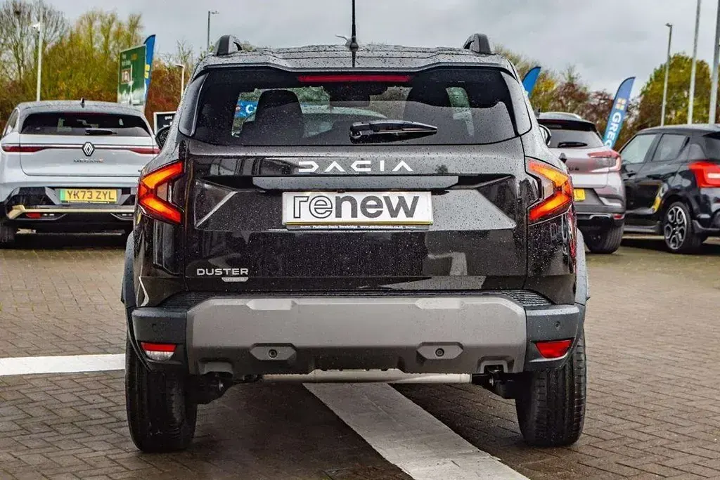 Begagnad Dacia Duster Journey 143 HK (105 kW) 2025 SUV