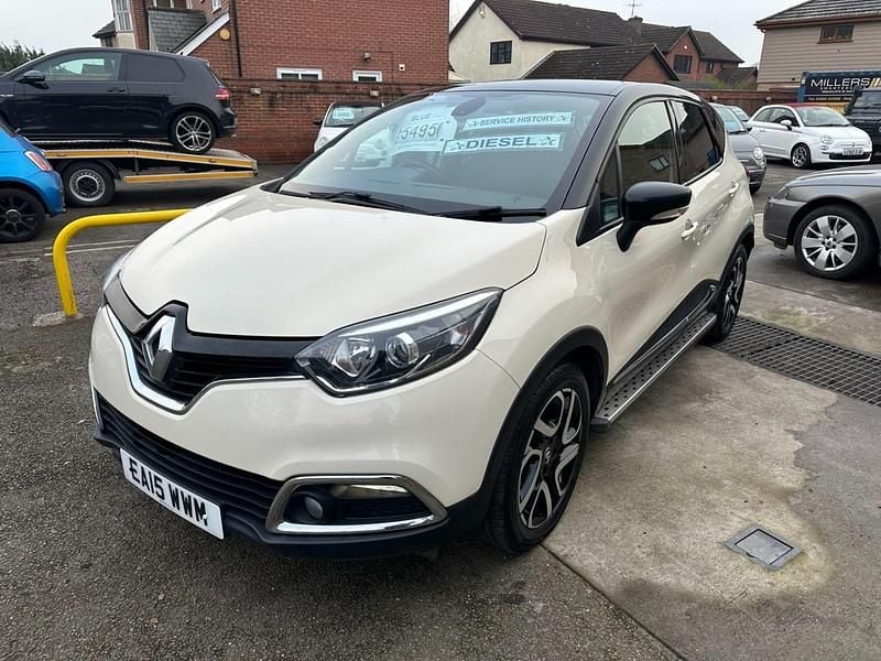 Used Renault Captur Dynamique 2015 Cream SUV