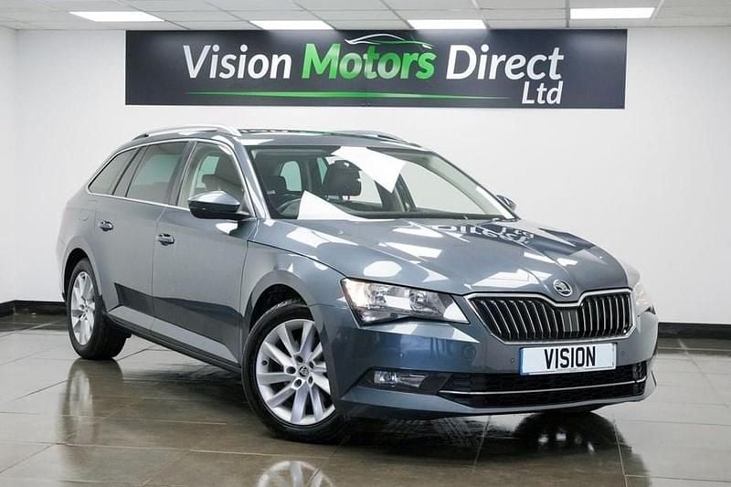 Used Skoda Superb SE Technology 150 HP (110 kW) 2018 Grey Estate