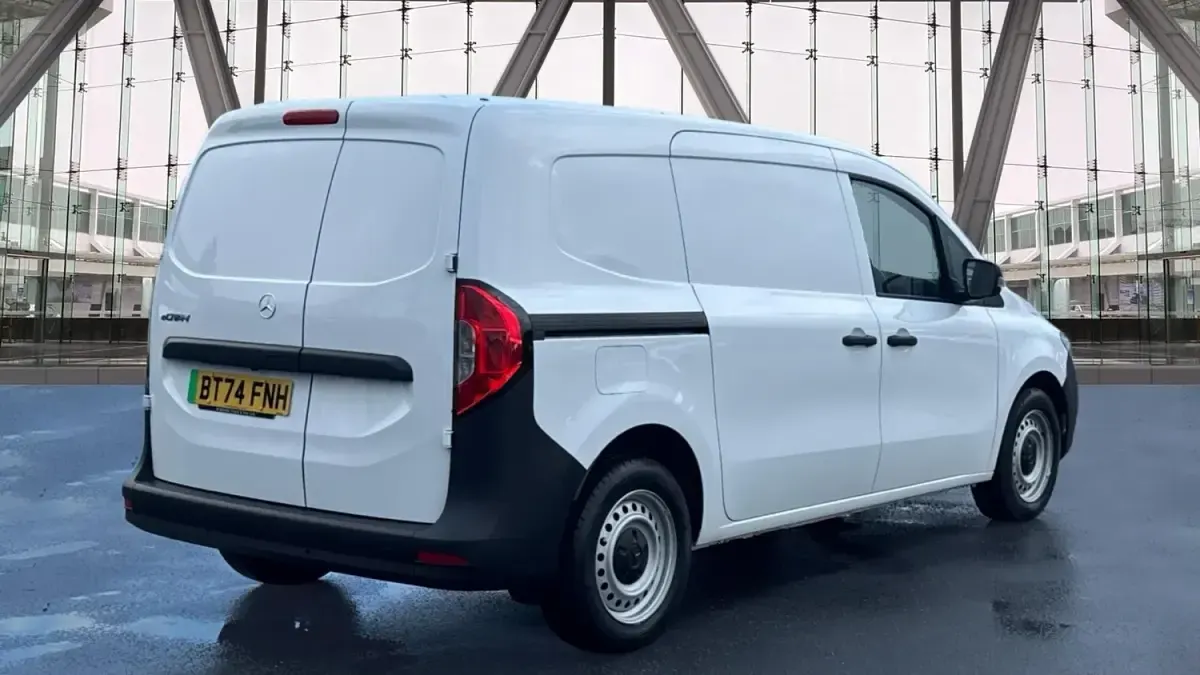 Używany Mercedes eCitan 89 kW (122 KM) 2025 Biały Van