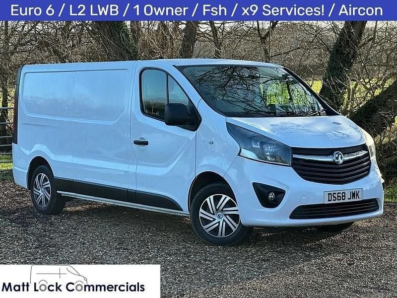 White Used 2018 Vauxhall Vivaro Sportive MPV | £7,495 (Good price) - Image 1/4