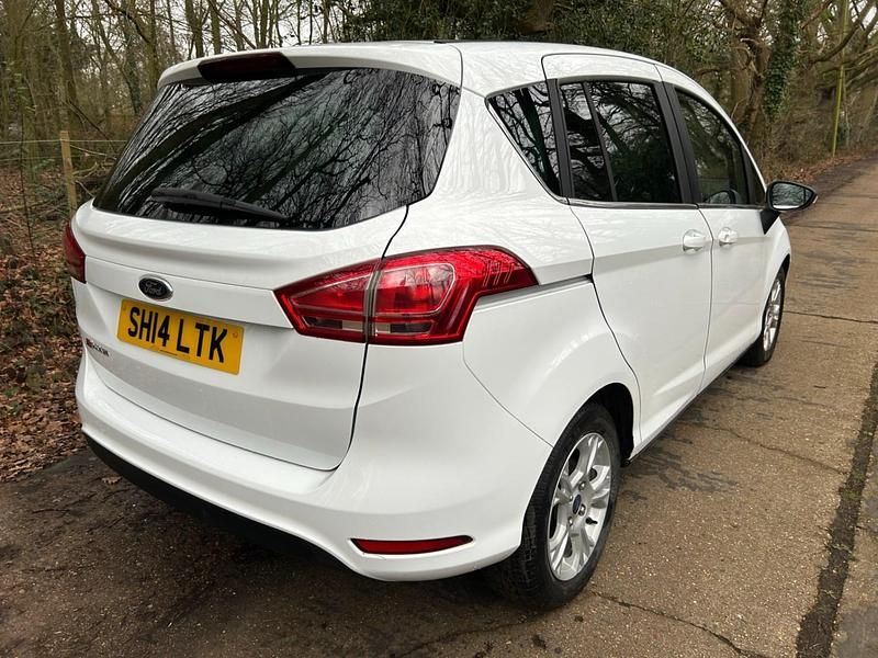 Used Ford B-MAX Zetec 2014 White MPV