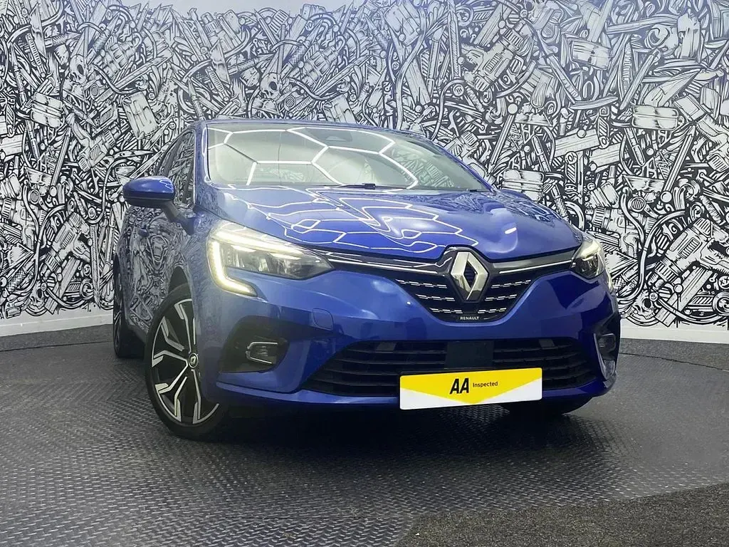 Used Renault Clio V Version S 140 HP (102 kW) 2022 Blue Hatchback