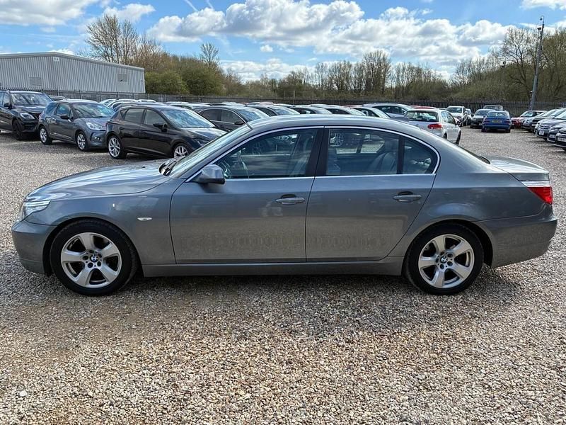 Begagnad BMW 520 2009 Grå Sedan