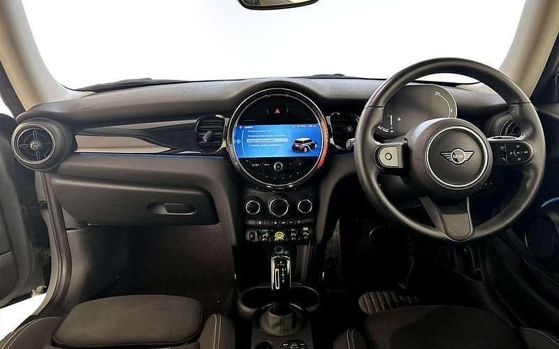 Used Mini Cooper Level 1 135 kW (184 HP) 2023 Hatchback