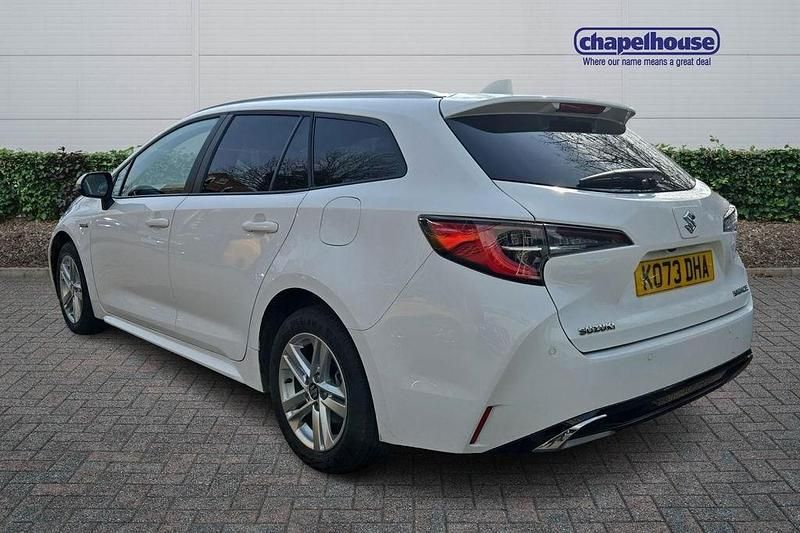 Used Suzuki Swace 140 HP (102 kW) 2023 White Estate