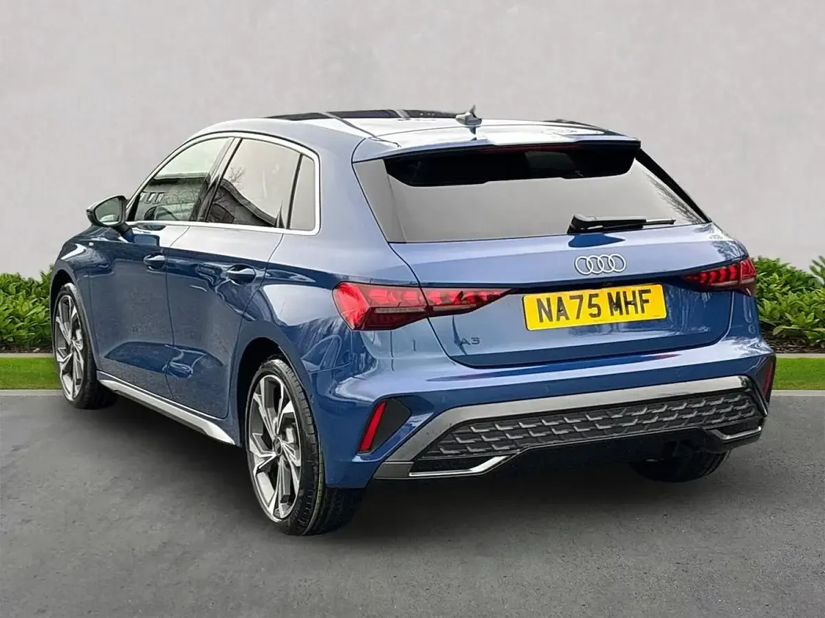 Used Audi A3 Sportback S-Line 150 HP (110 kW) 2025 Blue Hatchback