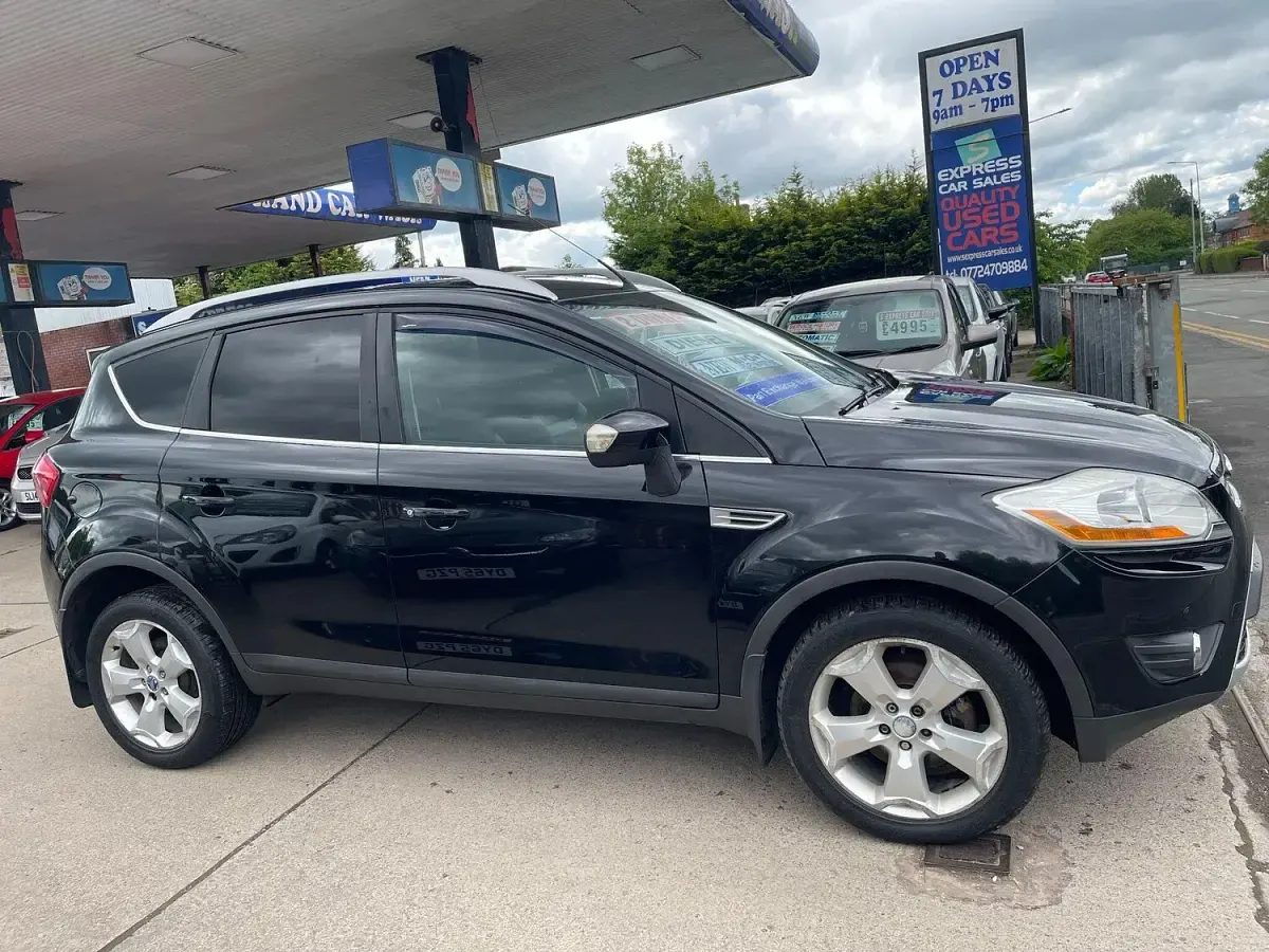 Used Ford Kuga Zetec 136 HP (100 kW) 2009 Black SUV