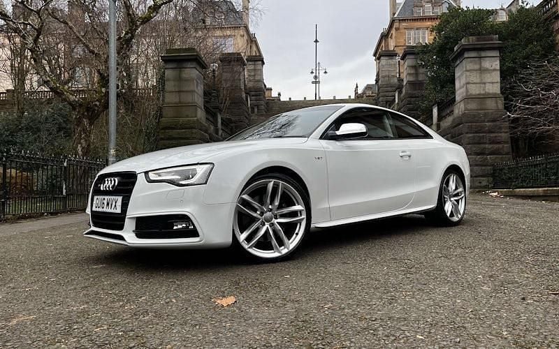 Usado Audi S5 Black Edition 333 HP (244 kW) 2016 Coupé