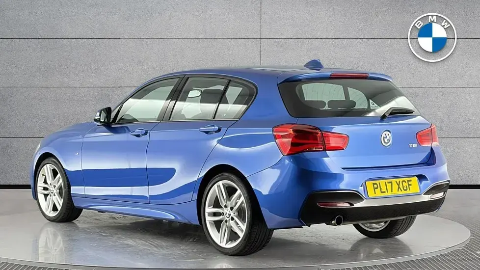 Used BMW 118 M Sport 134 HP (98 kW) 2017 Blue Hatchback