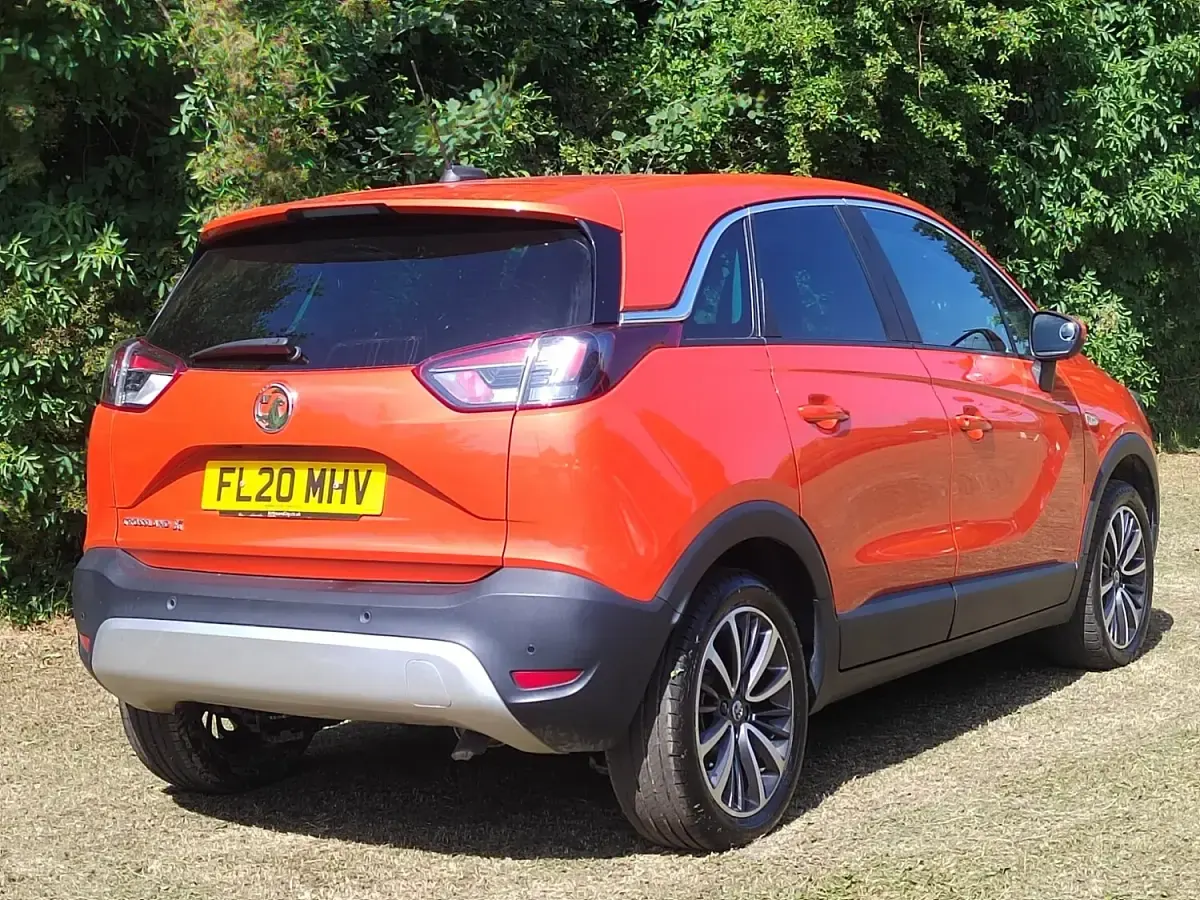 Used Vauxhall Crossland X Elite 129 HP (94 kW) 2020 Orange SUV
