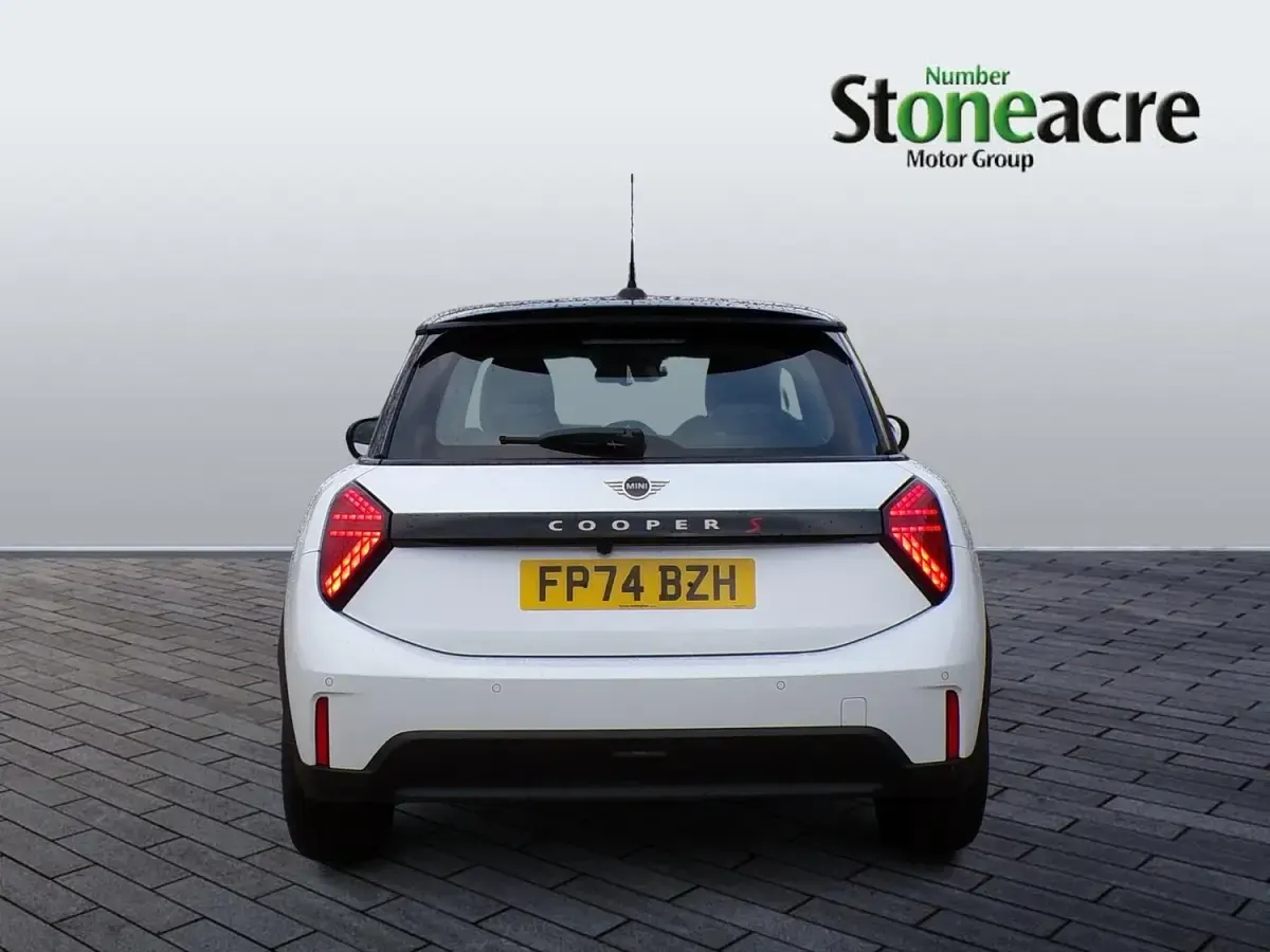 Used Mini Cooper S Hatch 2024 White Hatchback