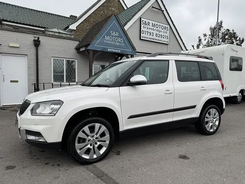 Used Skoda Yeti SE L 150 HP (110 kW) 2015 White SUV