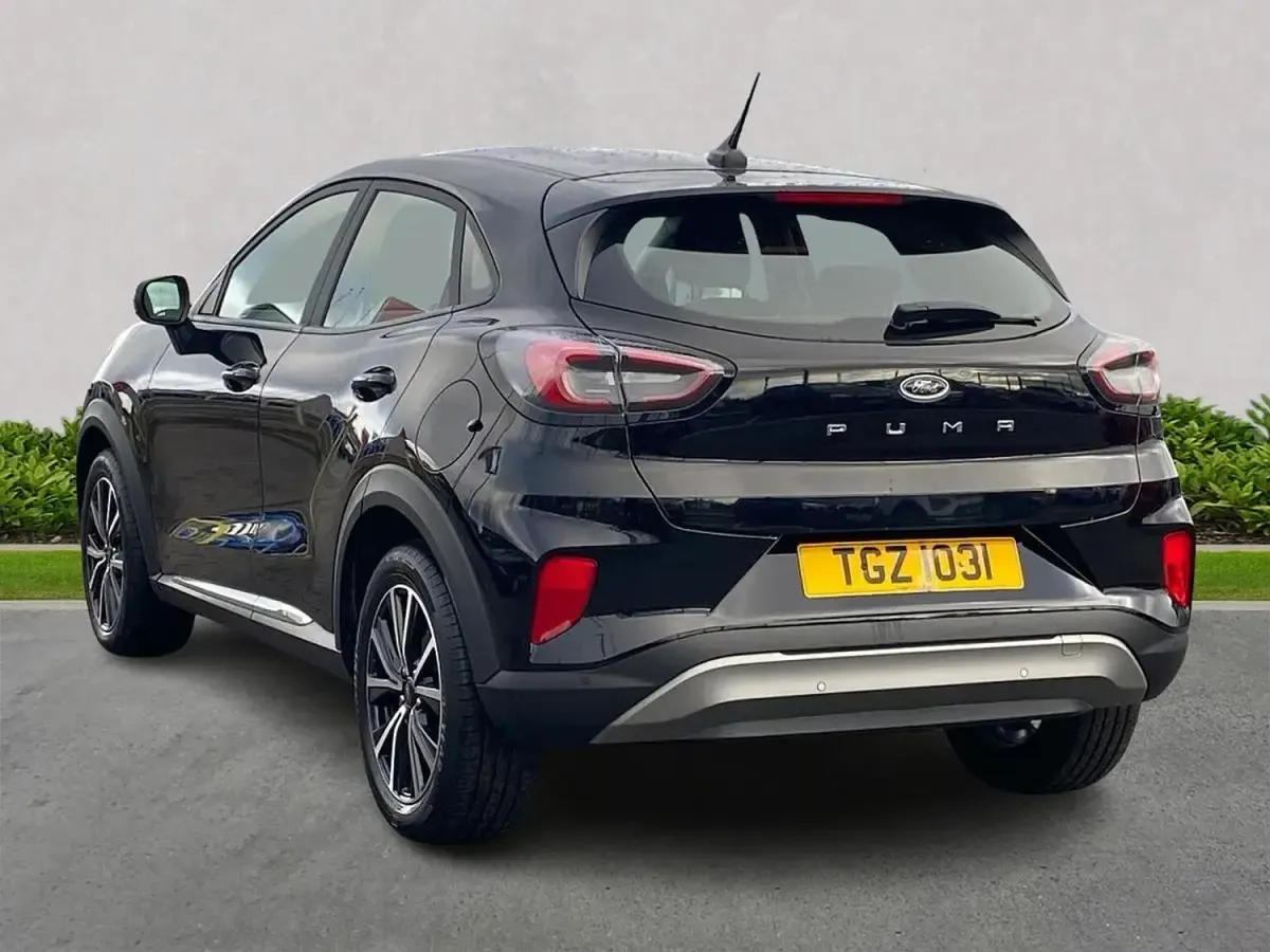 Second-hand Ford Puma Titanium 125 CP (91 kW) 2020 Negru SUV