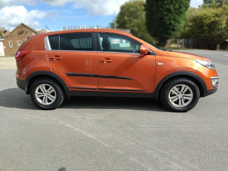 Used Kia Sportage 133 HP (97 kW) 2012 Red SUV