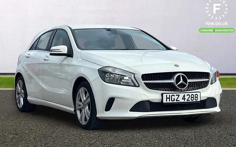 Used Mercedes A180 122 HP (89 kW) 2017 White Hatchback