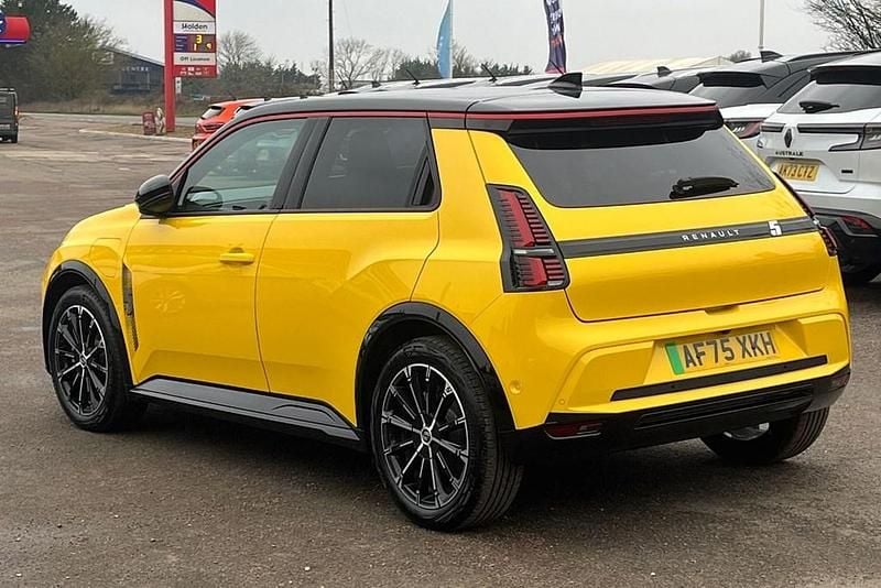 New Renault 5 E-Tech 44 kW (60 HP) 2025 Hatchback