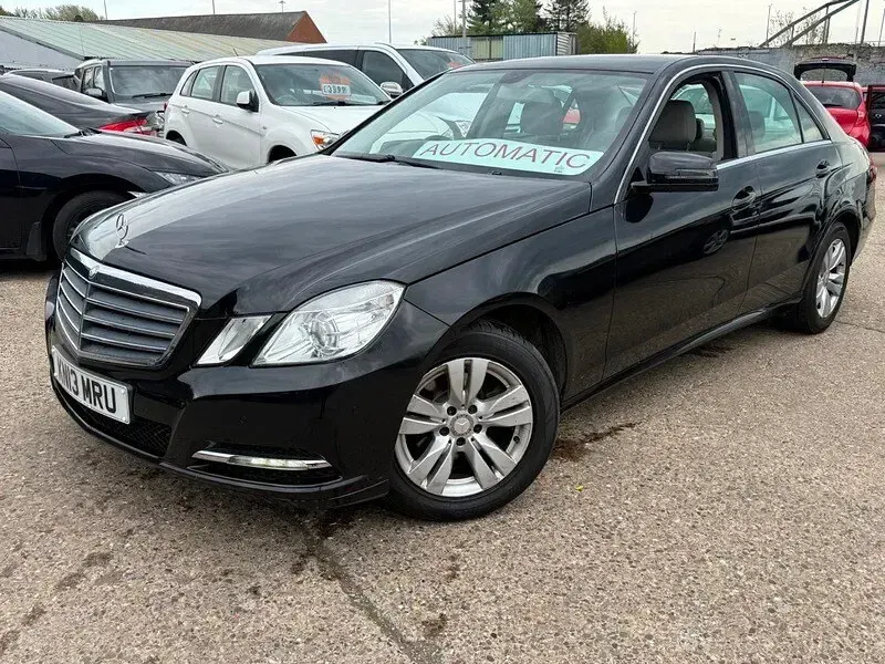 Used Mercedes E220 SE 170 HP (125 kW) 2013 Black Sedan