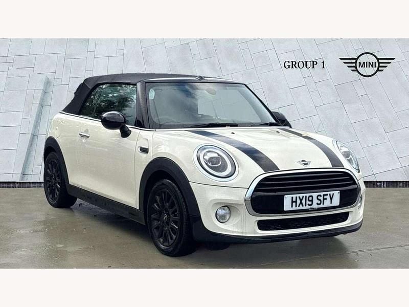 Pepper white Used 2019 Mini Cooper Cabriolet Comfort Cabriolet | £14,995 (Fair price) - Image 1/4