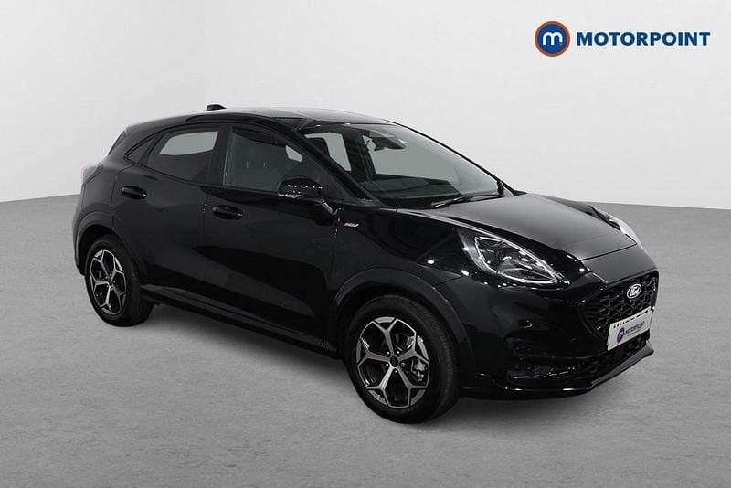 Black Used 2025 Ford Puma Gen-E ST-Line Hatchback | £20,799 (Fair price) - Image 1/4