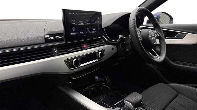 Used Audi A4 S-Line 150 HP (110 kW) 2023 Blue Estate