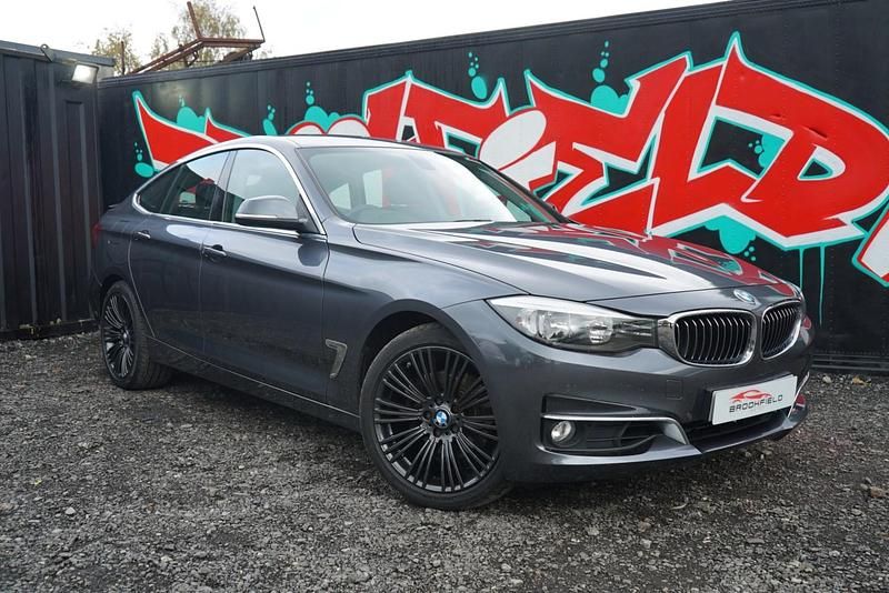 Grey Used 2015 BMW 330 Luxury Line Hatchback | £8,995 (Expensive) - Image 1/4