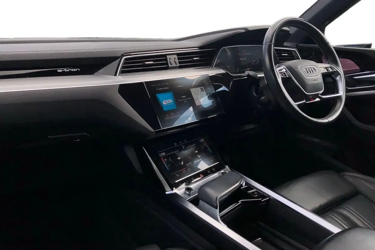 Used Audi e-tron Comfort 230 kW (313 HP) 2021 Grey SUV