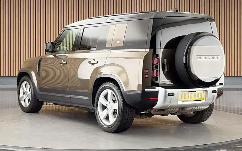 Used Land Rover Defender First Edition 250 HP (183 kW) 2021 Brown SUV