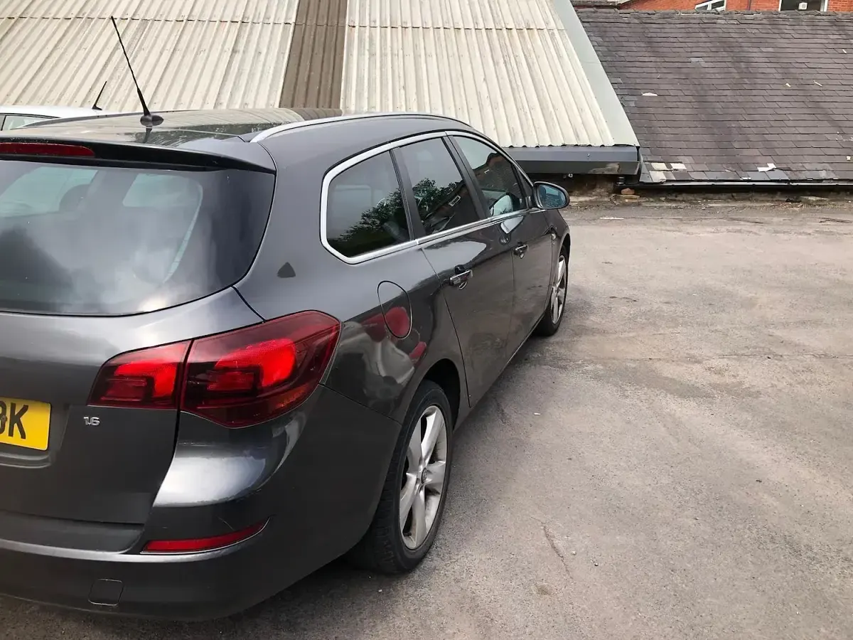 Used Vauxhall Astra SRi 2012 Grey Estate